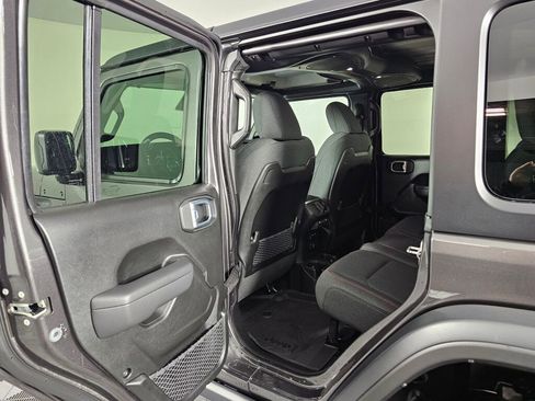 New 2026 Jeep Wrangler Unlimited Rubicon AWD/4WD image 33