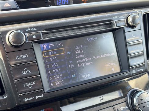 Used 2013 Toyota RAV4 Limited image 23