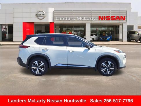 Used 2023 Nissan Rogue SL w/ SL Premium Package FWD image 2