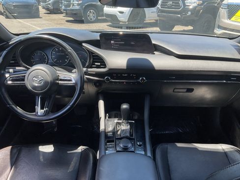 Used 2020 MAZDA MAZDA3 Hatchback w/ Premium Package FWD image 15