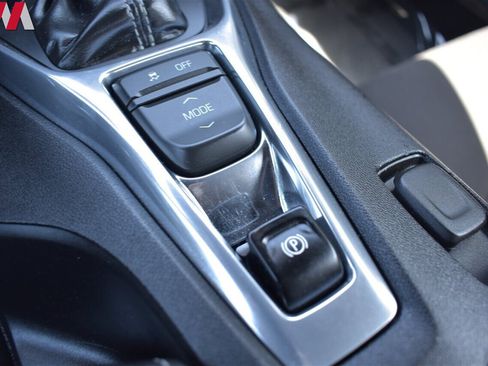 Used 2018 Chevrolet Camaro LT image 29