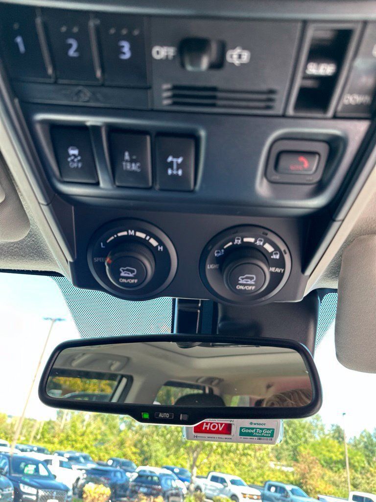 Used 2021 Toyota 4Runner TRD Off-Road Premium w/ Moonroof Package AWD/4WD image 8