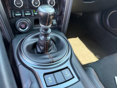 Used 2017 Toyota 86 860 Special Edition RWD image 31