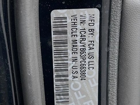 Used 2023 Jeep Grand Cherokee 4WD 4xe image 34