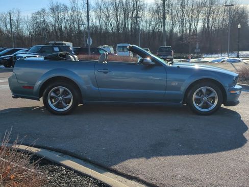 Used 2005 Ford Mustang GT image 9