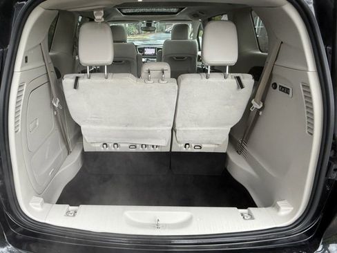 Used 2020 Chrysler Pacifica Limited image 27
