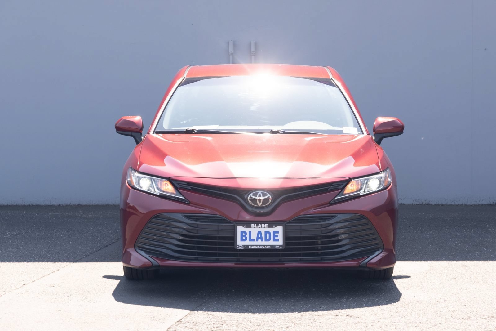 Used 2018 Toyota Camry LE FWD image 17