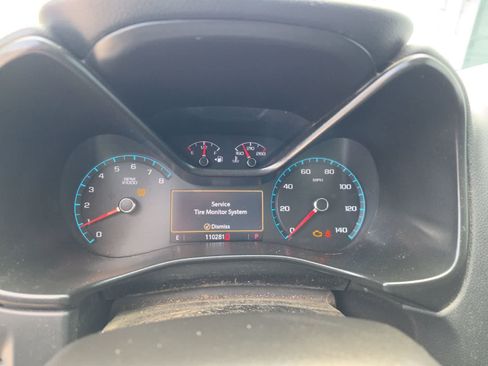 Used 2020 Chevrolet Colorado LT w/ Safety Package RWD image 2