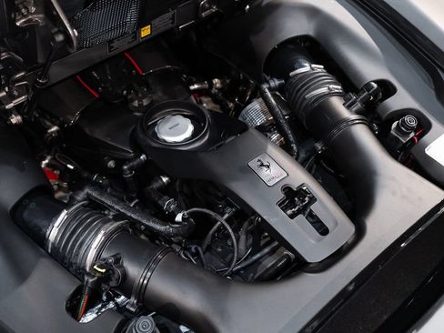 Certified 2019 Ferrari 488 Pista Spider RWD image 13