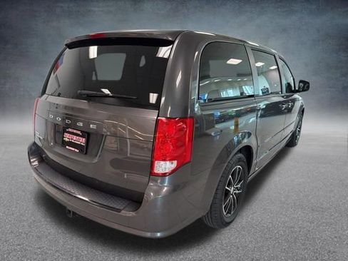 Used 2016 Dodge Grand Caravan SE FWD image 6