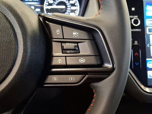 New 2025 Subaru Crosstrek 2.5i Limited w/ Crosstrek Mirror Package image 13