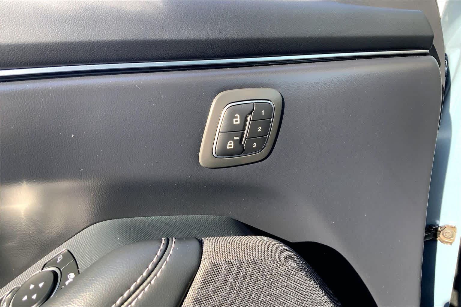 Used 2024 Ford Mustang Mach-E Premium RWD image 32
