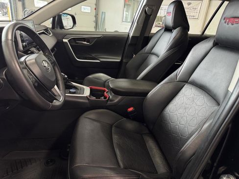 Used 2021 Toyota RAV4 TRD Off-Road w/ TRD Off-Road Weather Package AWD/4WD image 8