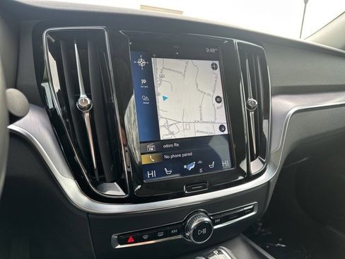 Used 2019 Volvo S60 T6 Momentum w/ Multimedia Package image 22