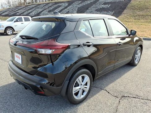 Used 2024 Nissan Kicks S image 4