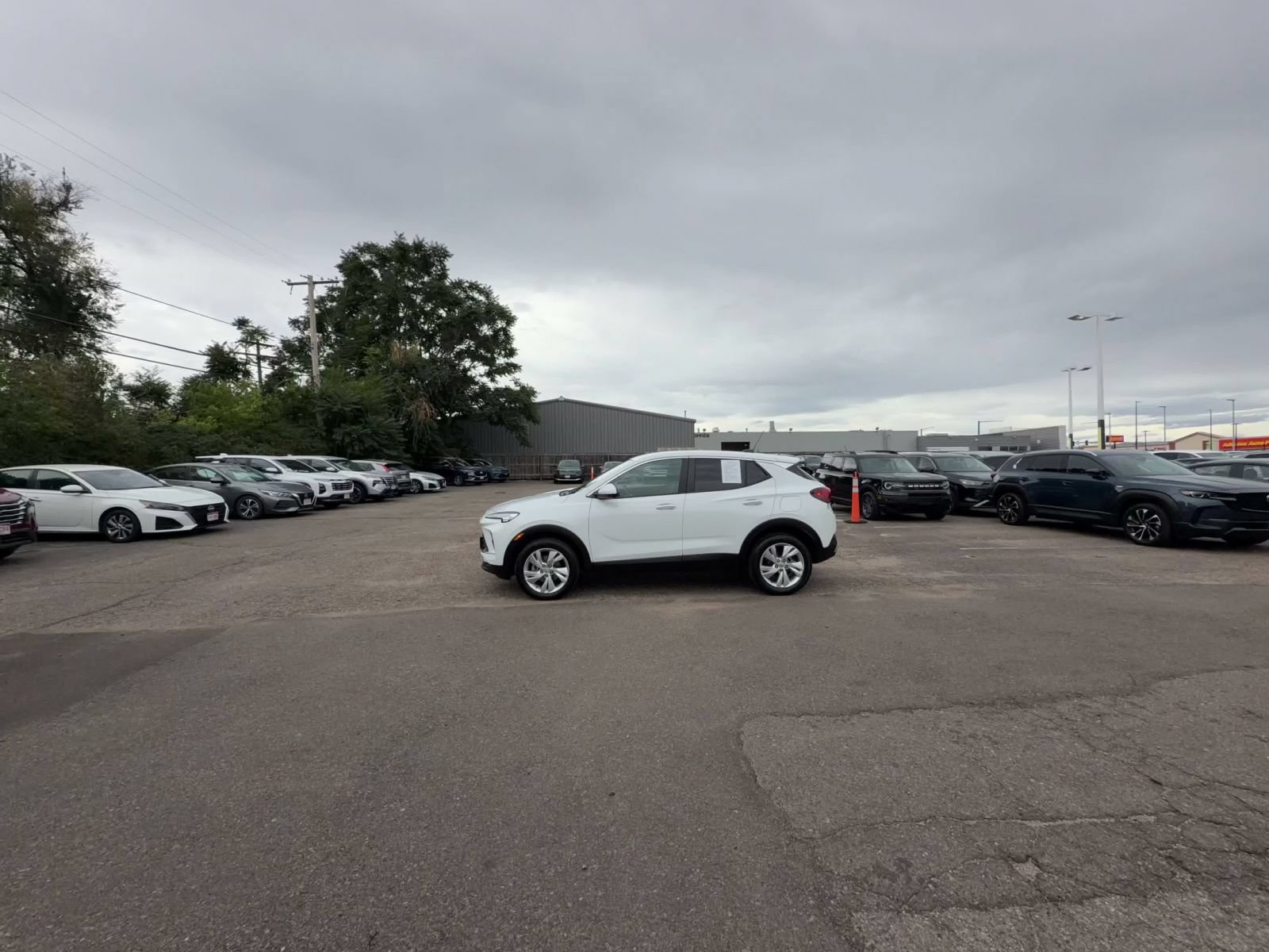 Used 2026 Buick Encore GX Preferred AWD/4WD image 10