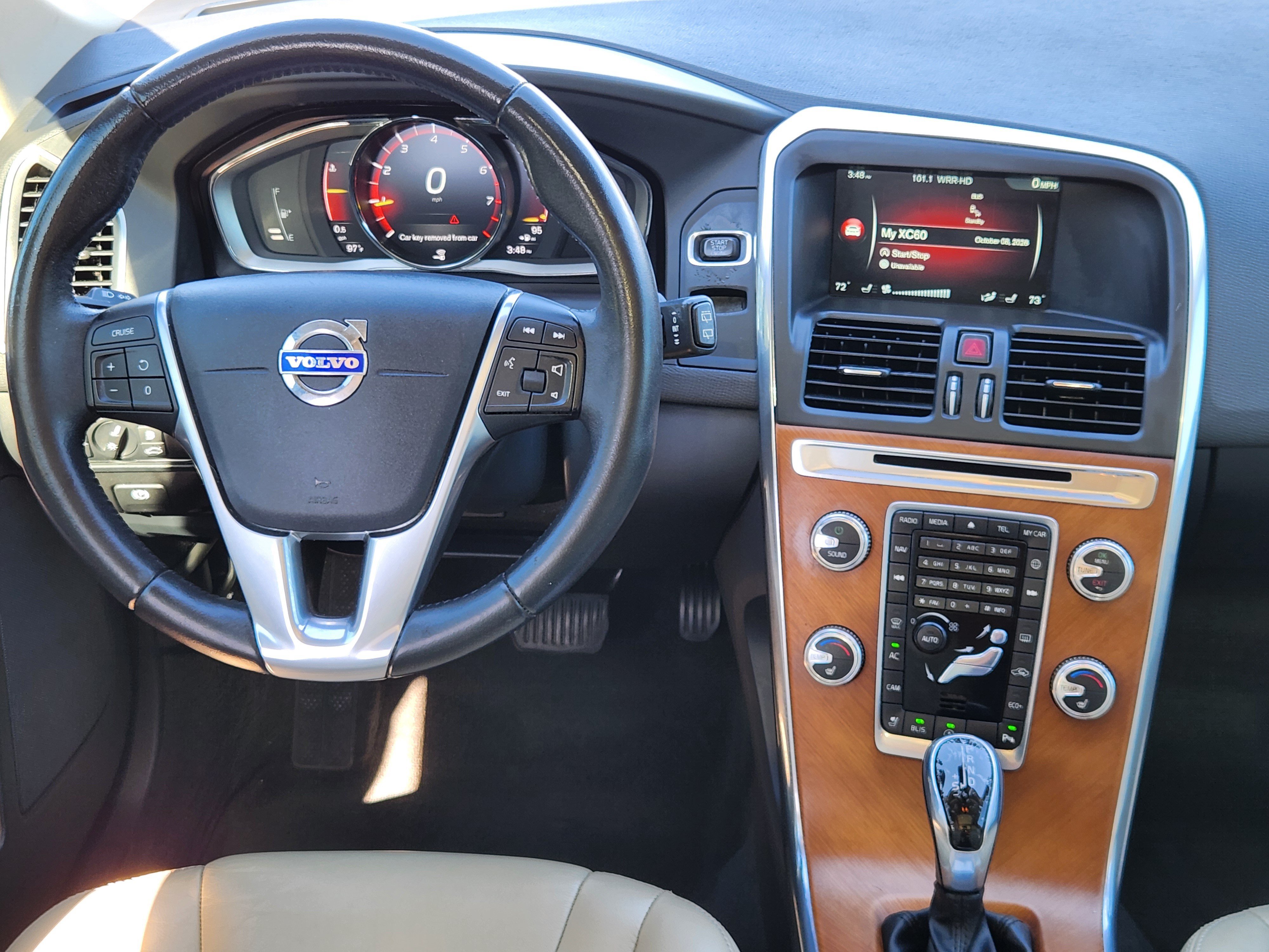 Used 2017 Volvo XC60 T5 Inscription w/ Preferred Option Package FWD image 24