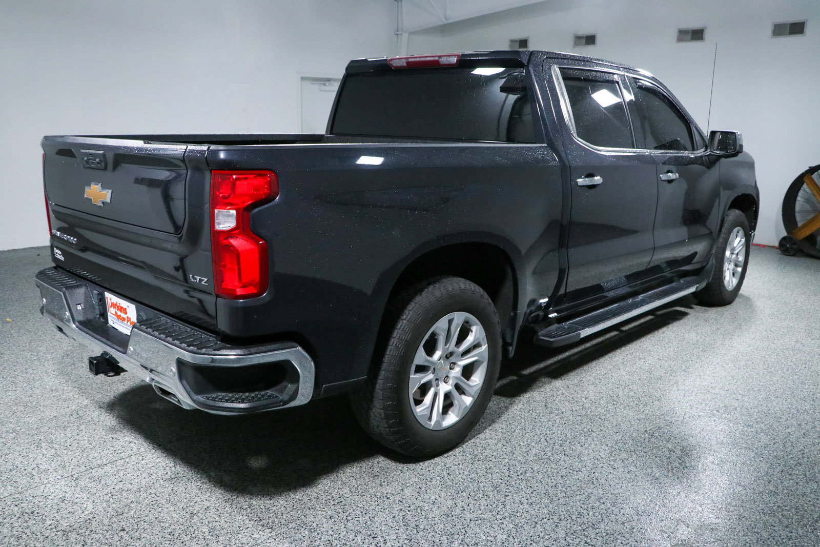Used 2022 Chevrolet Silverado 1500 LTZ AWD/4WD image 7