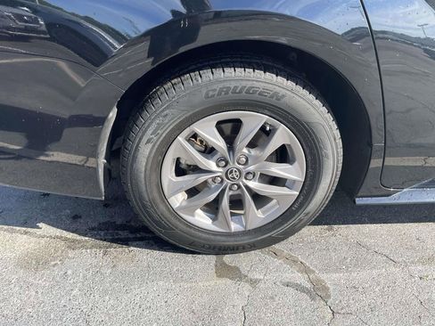 Used 2024 Toyota Sienna XLE image 22