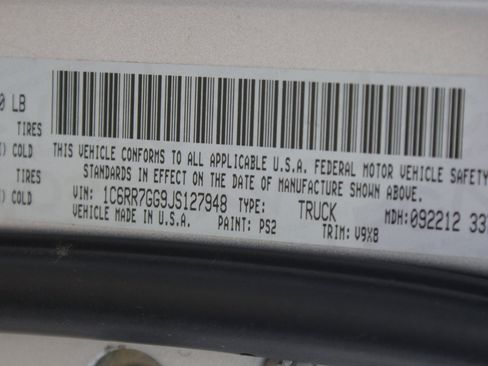 Used 2018 RAM 1500 Classic SLT image 15