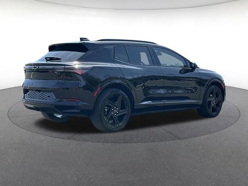 Used 2025 Chevrolet Equinox EV RS image 6