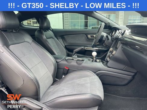 Used 2020 Ford Mustang Shelby GT350 w/ Technology Package image 14