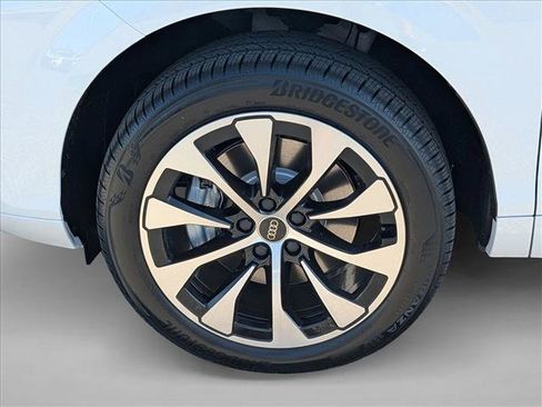 New 2026 Audi Q3 quattro 2.0T AWD/4WD image 9