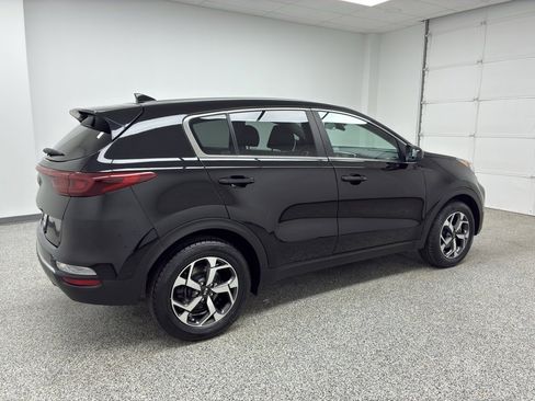 Used 2022 Kia Sportage LX image 8