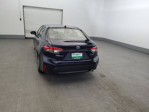 Used 2021 Toyota Corolla LE FWD image 6