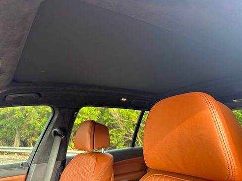 Used 2024 BMW X7 xDrive40i w/ M Sport Package AWD/4WD image 12