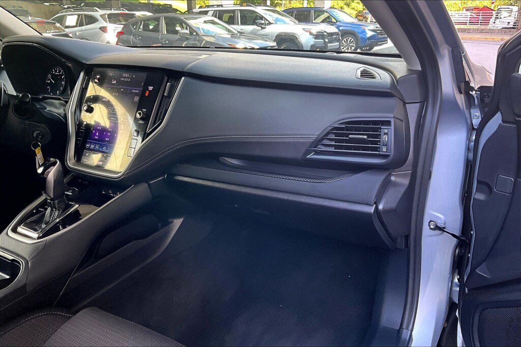 Used 2020 Subaru Outback Premium w/ Popular Package #1 AWD/4WD image 11