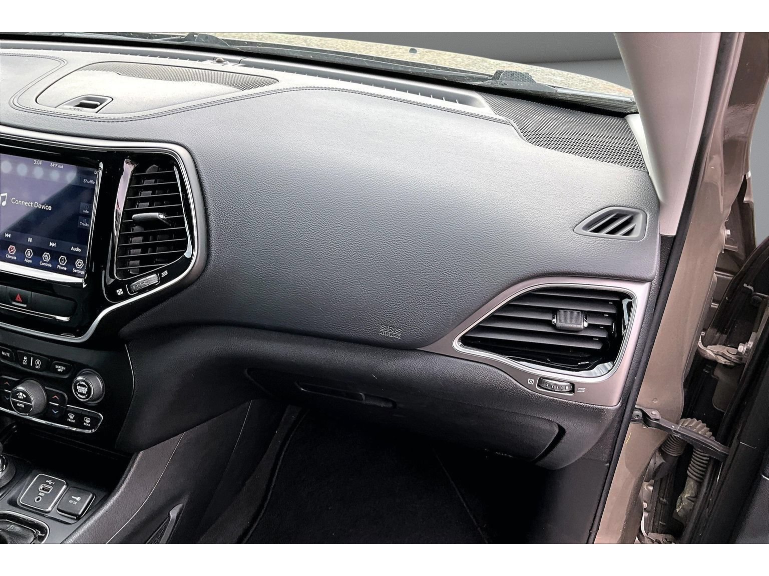 Used 2019 Jeep Cherokee Limited AWD/4WD image 45