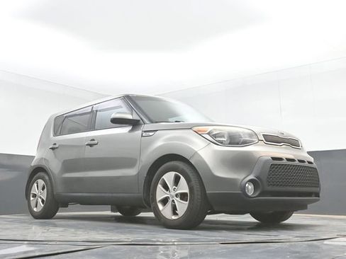 Used 2016 Kia Soul FWD image 26