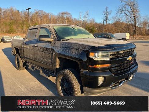 Used 2018 Chevrolet Silverado 1500 LT w/ All Star Edition image 2