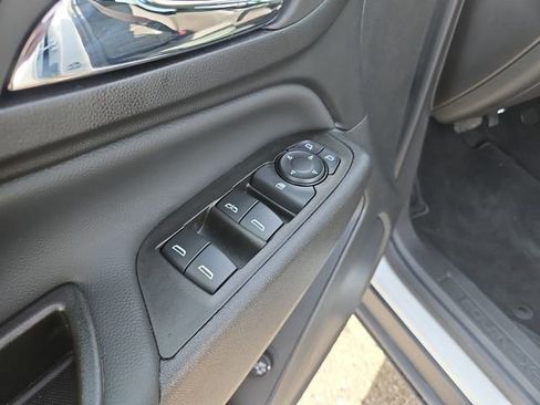 Used 2024 Chevrolet Equinox LT AWD/4WD image 11