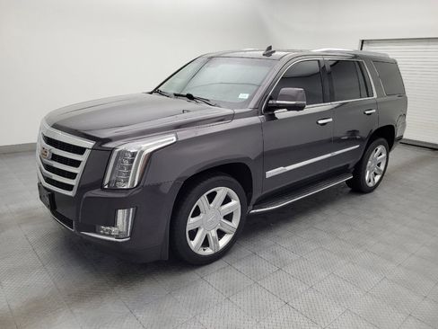 Used 2015 Cadillac Escalade Luxury AWD/4WD image 2