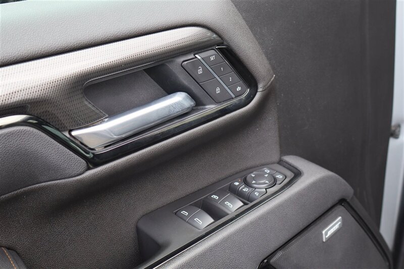 Used 2025 GMC Sierra 3500 AT4 w/ AT4 Premium Plus Package AWD/4WD image 17