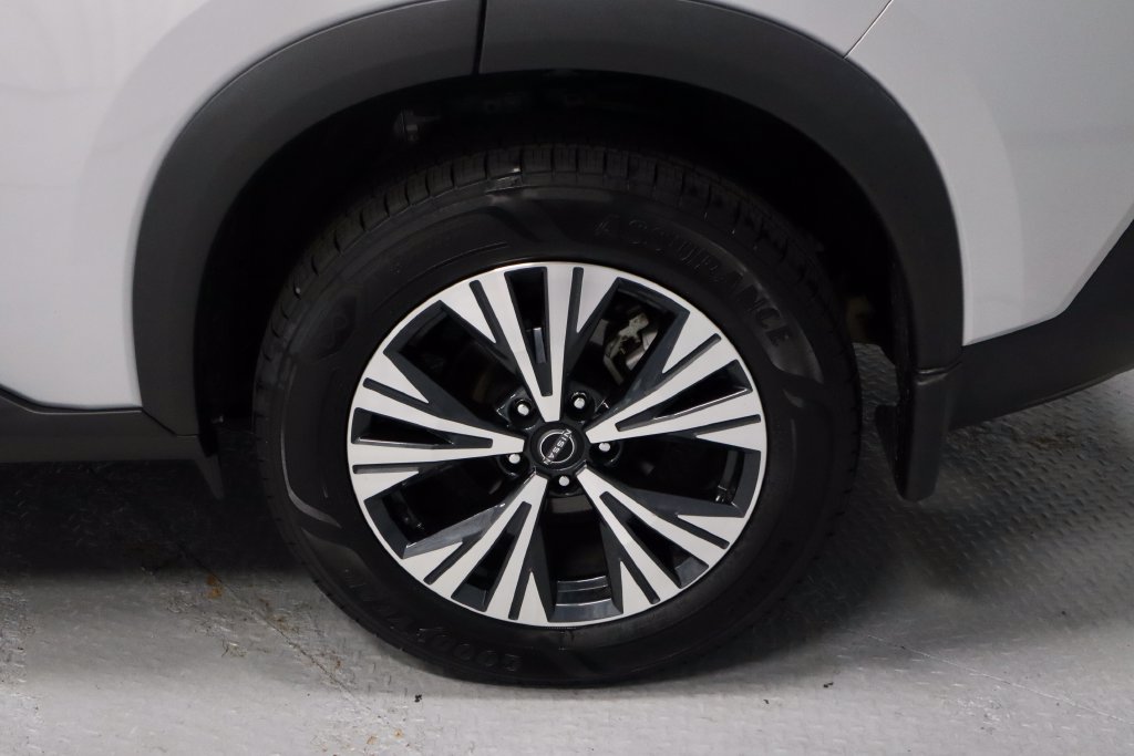 Certified 2023 Nissan Rogue SV w/ SV Premium B Package AWD/4WD image 18
