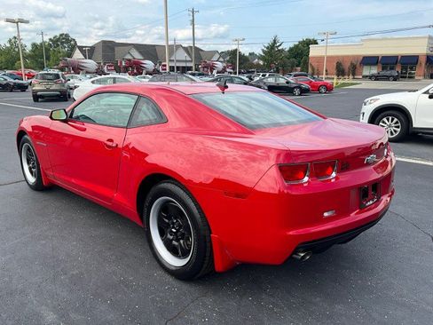 Used 2011 Chevrolet Camaro LS RWD image 5