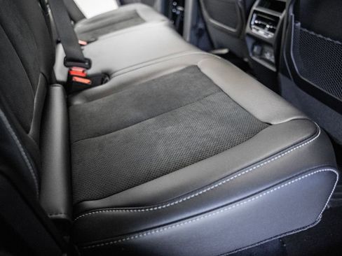 New 2025 Jeep Grand Cherokee Altitude image 30