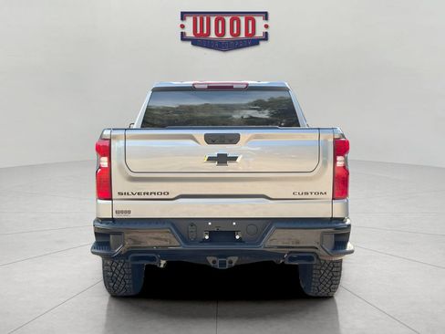 New 2026 Chevrolet Silverado 1500 Custom Trail Boss w/ Dark Appearance Package AWD/4WD image 3