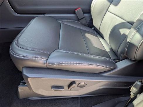 New 2026 Ford Expedition Max Platinum w/ Driver's Package image 4