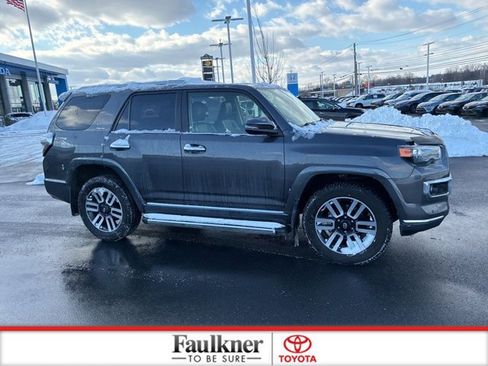 Used 2018 Toyota 4Runner Limited image 4