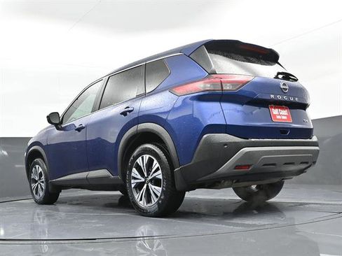 Used 2023 Nissan Rogue SV FWD image 32