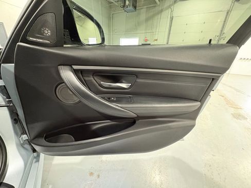 Used 2018 BMW M3 image 49