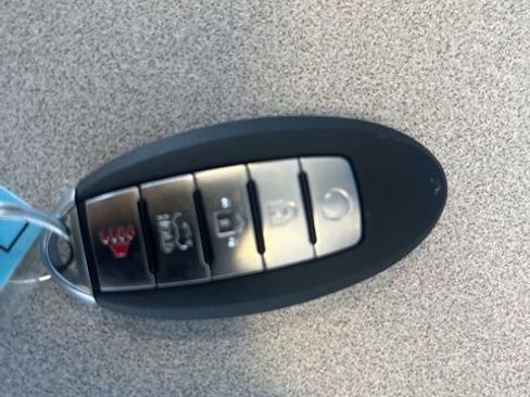 Used 2017 Nissan Murano SV image 30