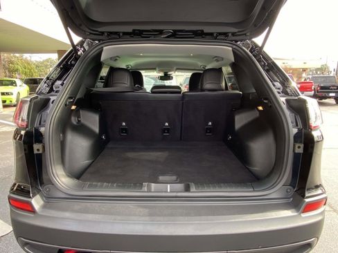 Certified 2022 Jeep Cherokee Trailhawk w/ Trailer Tow Group image 10