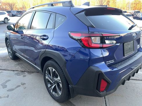 Used 2025 Subaru Crosstrek 2.0i Premium image 5