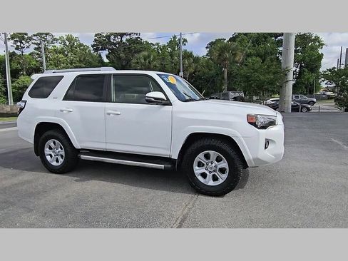 Used 2018 Toyota 4Runner SR5 Premium RWD image 39