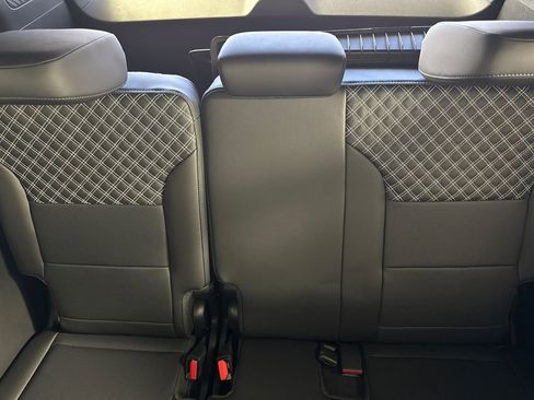 New 2026 GMC Acadia Denali w/ Super Cruise Package image 23